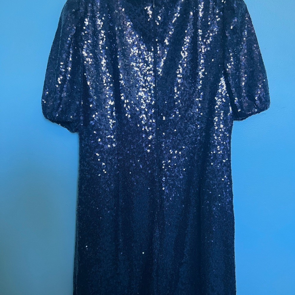 Like New, Only Wore One Time For Work Event! Vinc… - image 2